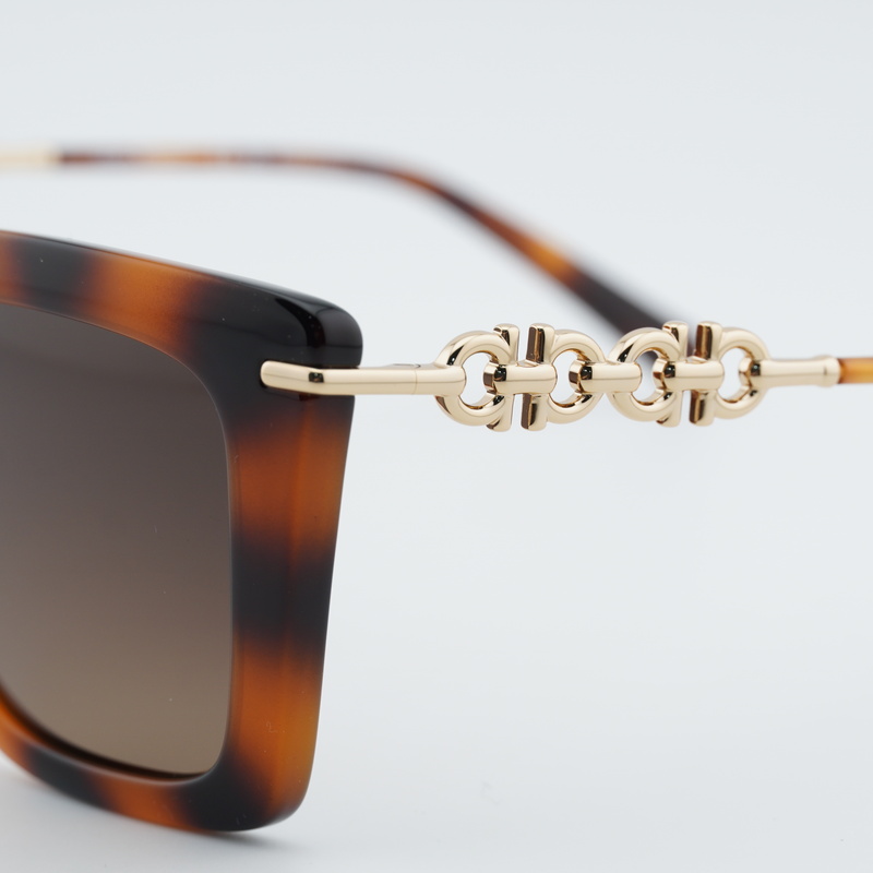 Salvatore Ferragamo SF1041S 238  51 mm